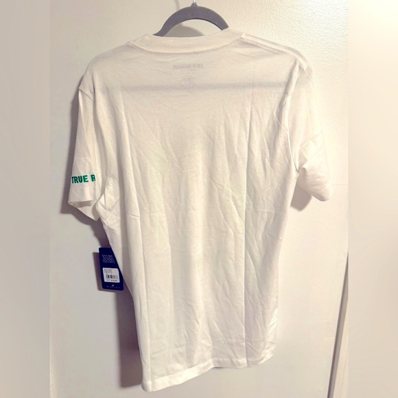 💥True Religion White and Green Graphic Tee - Picture 6 of 8